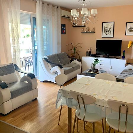 Sunny Apartment Petrovac ภายนอก รูปภาพ